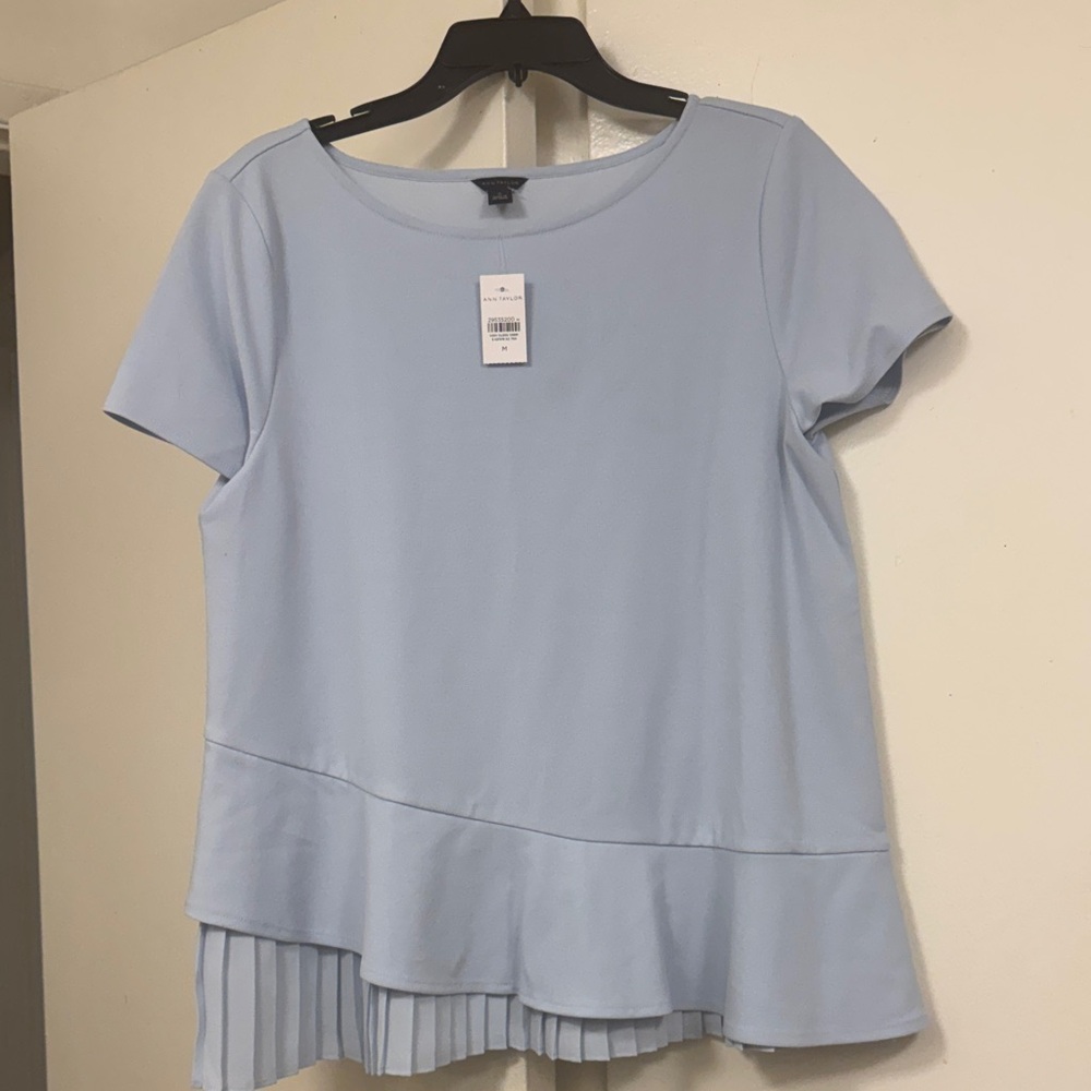 Light Blue Short-Sleeve Pleated Hem Women's Top